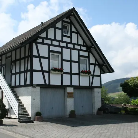 Ferienhaus Zur Ennest Schmallenberg Buitenkant foto